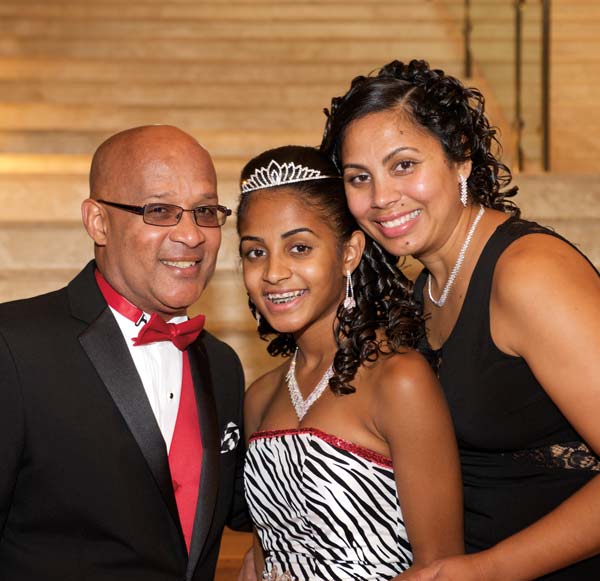Diandra and her parents, Hector and Sandra Valdez.